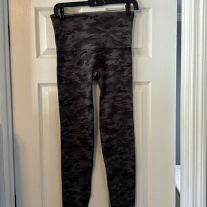 Spanx leggings - Gray camo